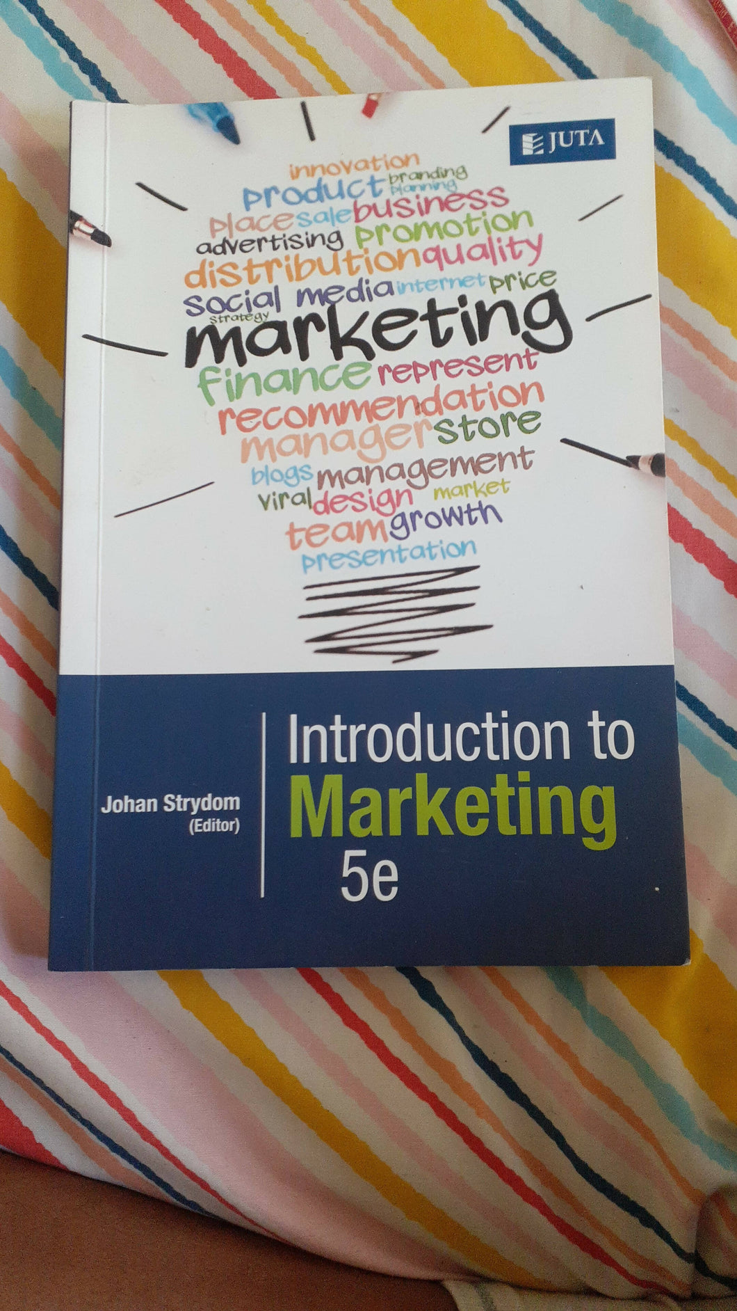 INTRODUCTION TO MARKETING 5e