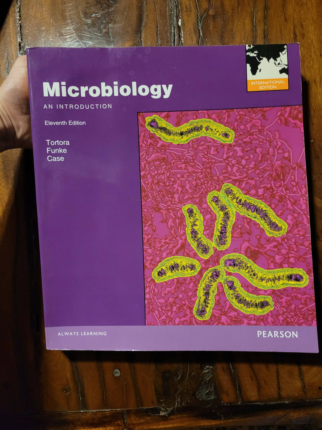 Microbiology an introduction 11th eddition