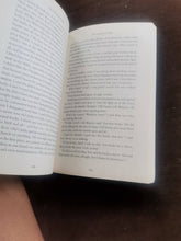 Load image into Gallery viewer, The catcher in the rye
